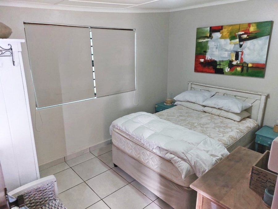 5 Bedroom Property for Sale in Dana Bay Western Cape